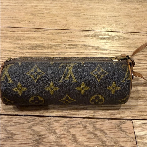 Louis Vuitton Monogram Brown Cylinder Wristlet - Picture 4 of 8